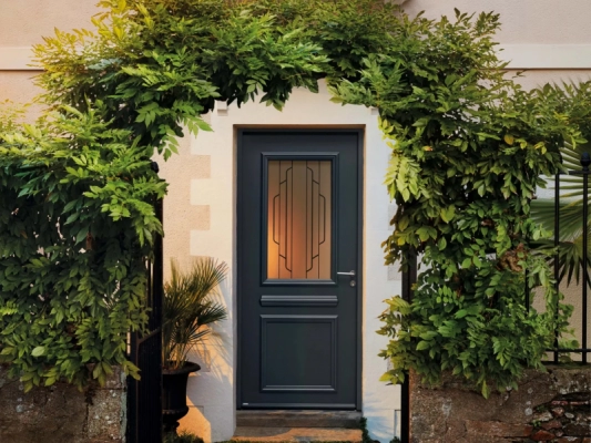 Pourquoi choisir une porte d’entrée en acier pour votre maison à Nantes ?