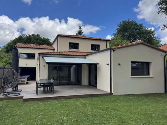 Store banne Marquises – Réalisation Bournigal à Nantes