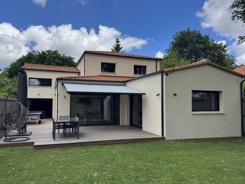 Store banne Marquises – Réalisation Bournigal à Nantes