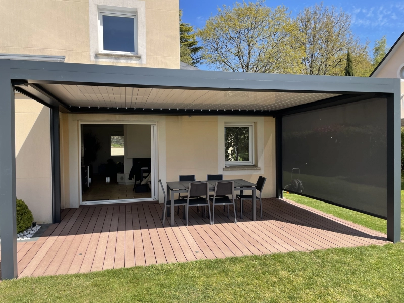 Installation d’une pergola à lames orientables à Orvault