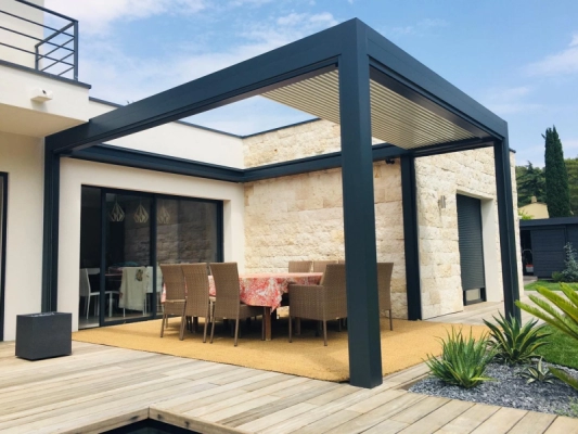 Installation d'une pergola à lames rétractables à Vertou